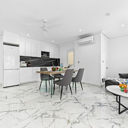 Apolo Beach Front - Sea View Luxury Apartment Torrevieja Luaran gambar