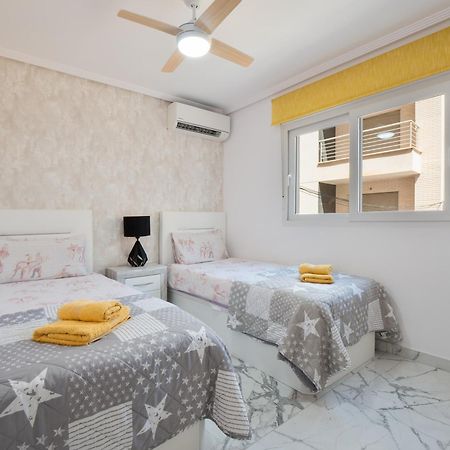 Apolo Beach Front - Sea View Luxury Apartment Torrevieja Luaran gambar