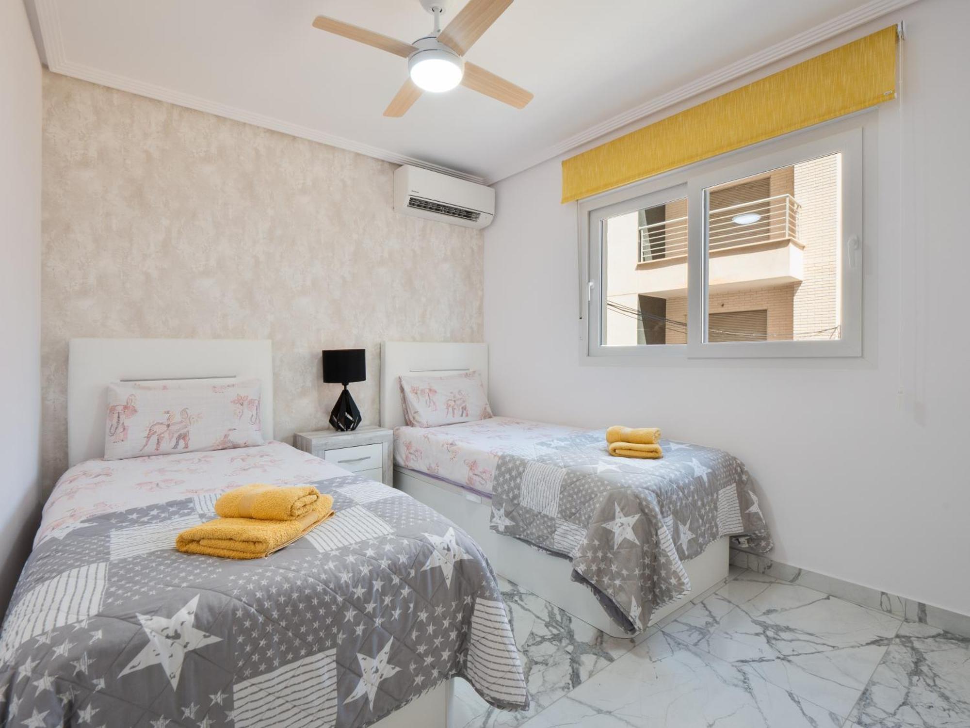 Apolo Beach Front - Sea View Luxury Apartment Torrevieja Luaran gambar